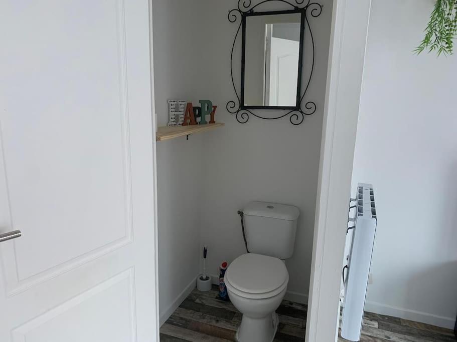 ז'יאן Appartement Avec Cours מראה חיצוני תמונה